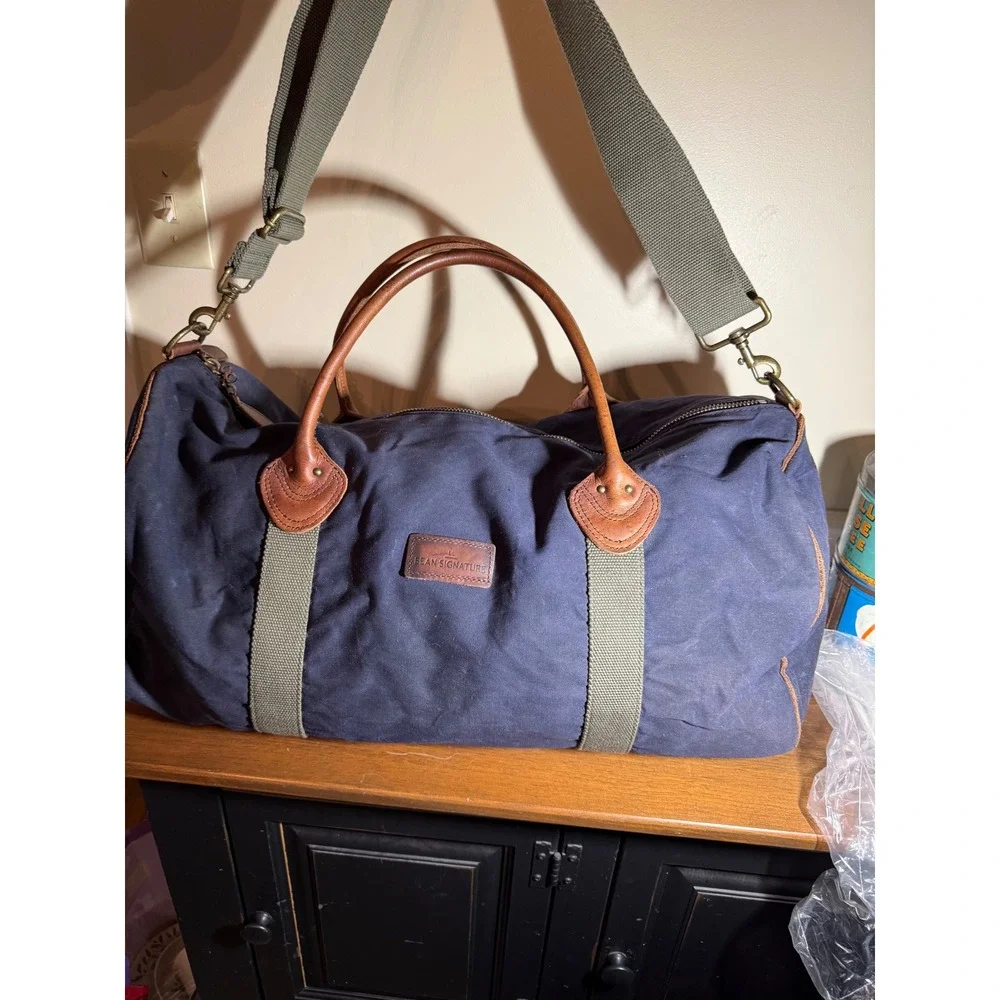 LL Bean Signature Waxed Canvas Duffle Bag Navy Blue Leather trim 22
